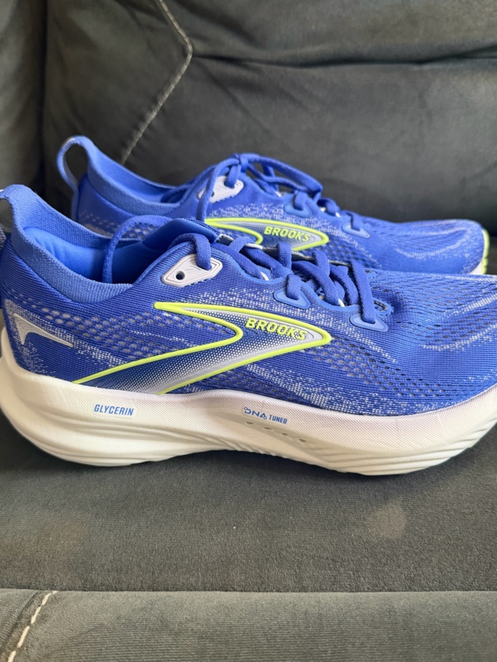 Brooks Running Shoes - Blue with Neon Yellow Accents women size 7 NEW